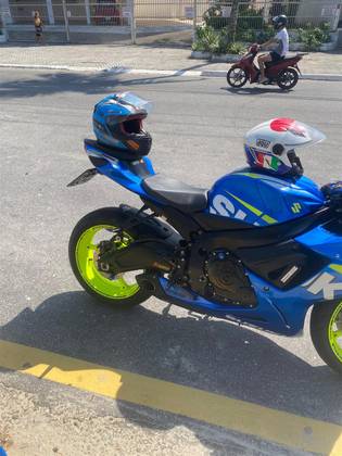 SUZUKI GSX-R750 MOTO GP 